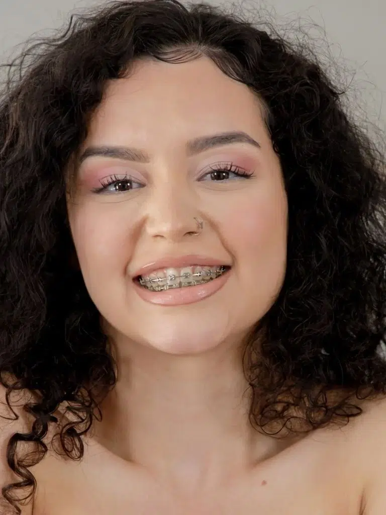 Thalia Diaz Biography: Wiki, Age, Career, Height, Weight, Boyfriend, Net Worth & More